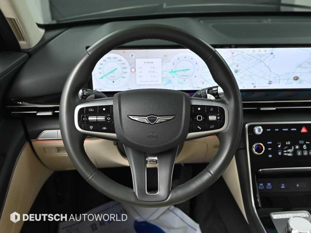 Genesis GV80 — photo 13