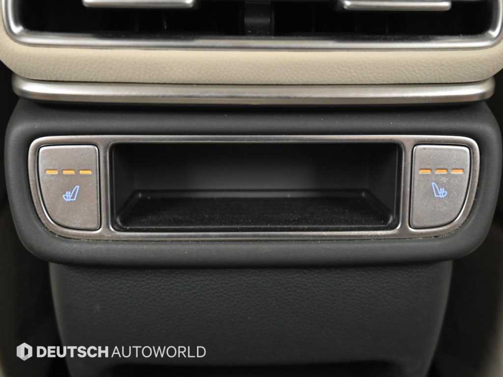 Genesis GV80 — photo 16