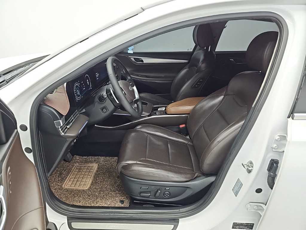 Hyundai Grandeur — photo 11
