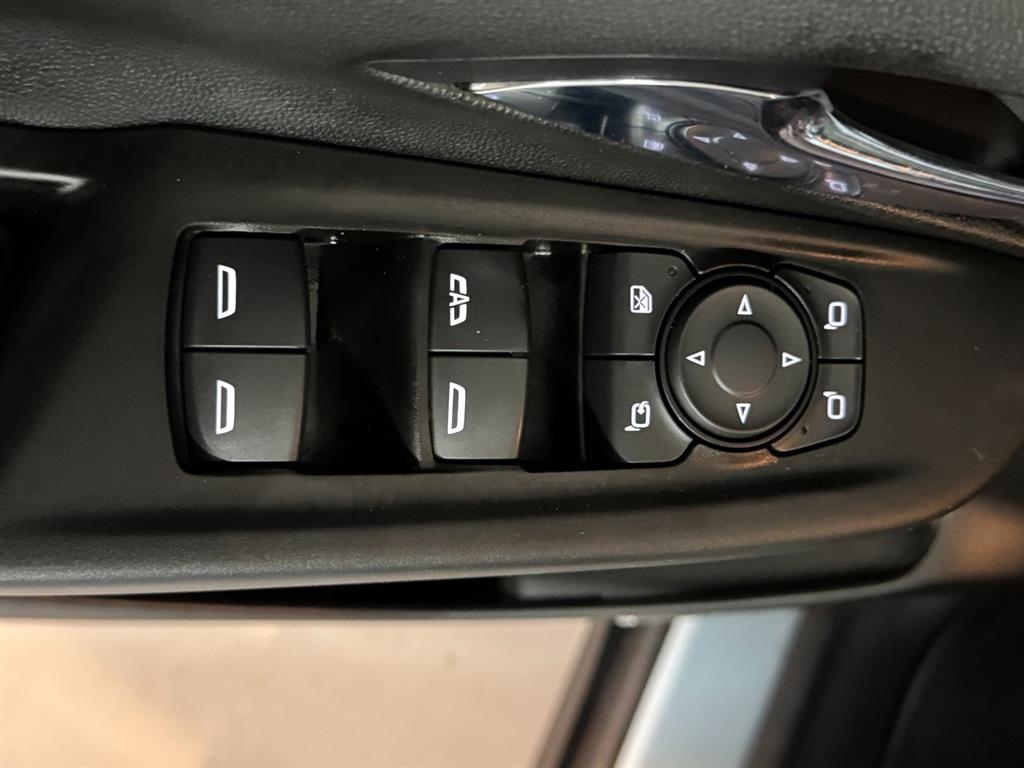 CHEVROLET Bolt EV — photo 15