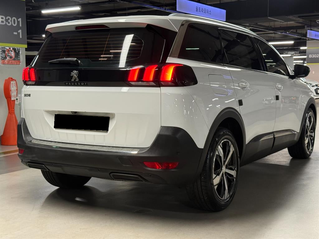 Peugeot 5008 — photo 03