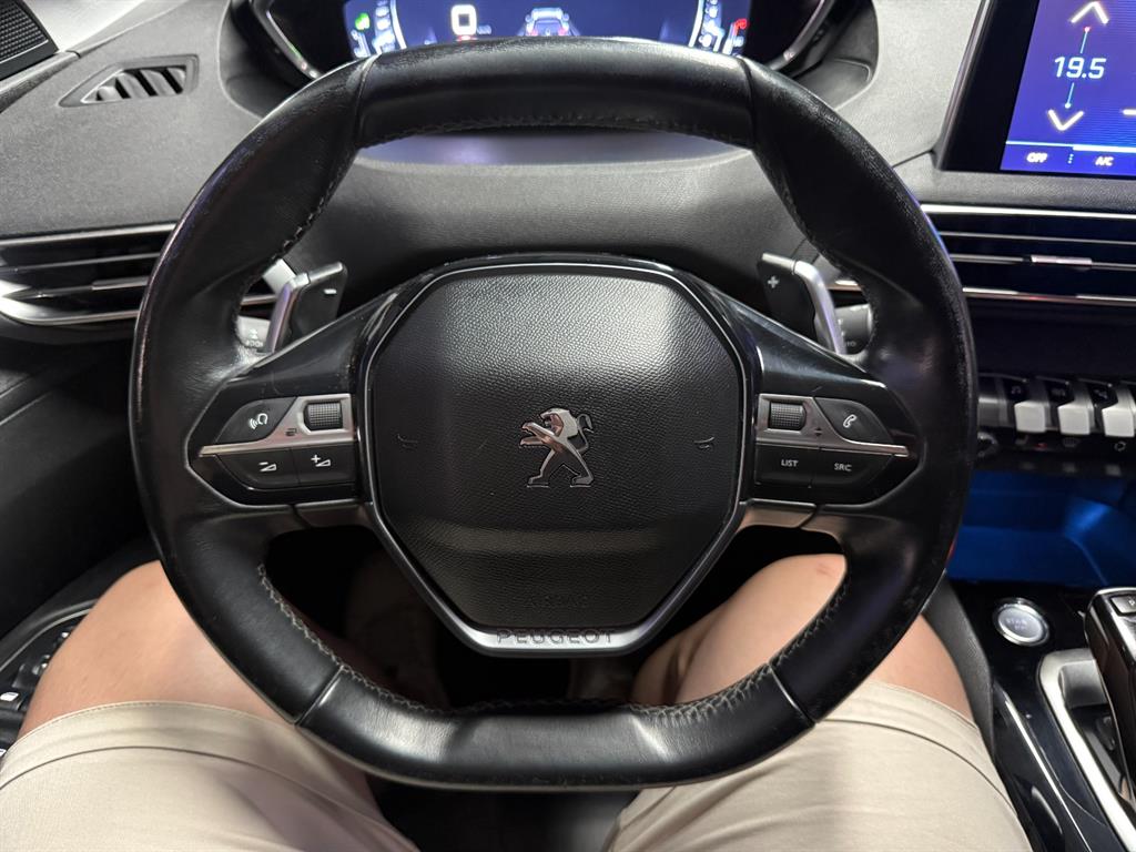 Peugeot 5008 — photo 09