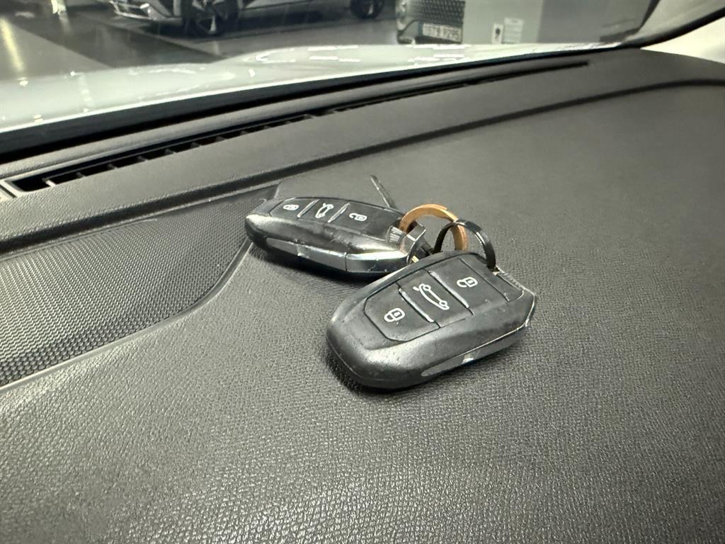 Peugeot 5008 — photo 18