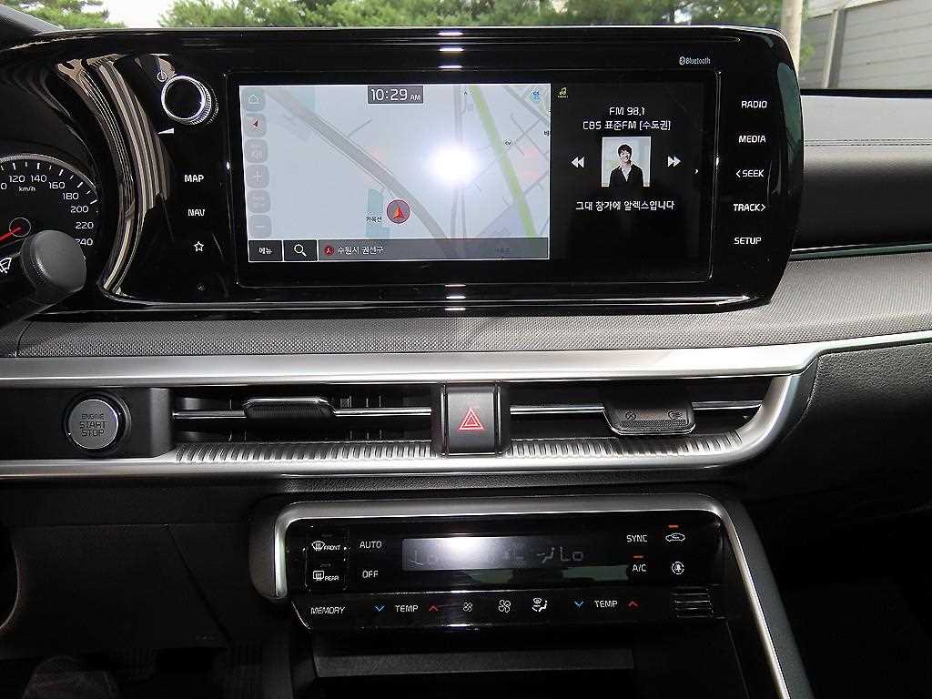 Kia K5 — photo 13