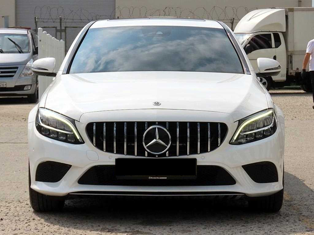 Mercedes-Benz C-Class — photo 01