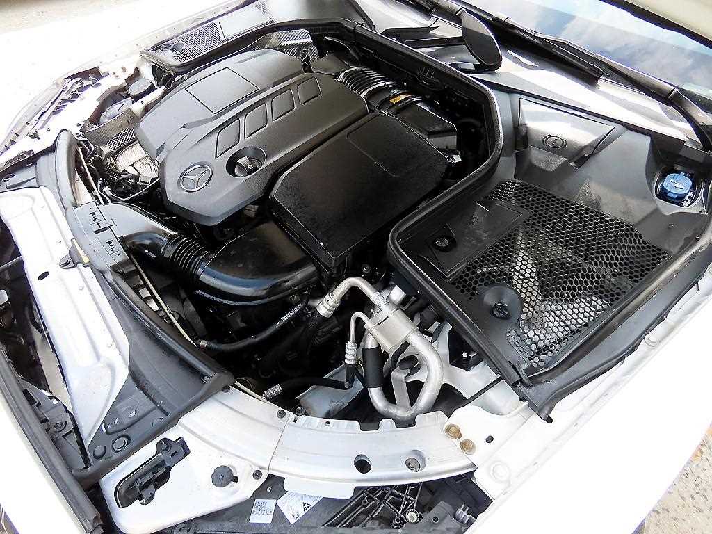 Mercedes-Benz C-Class — photo 19