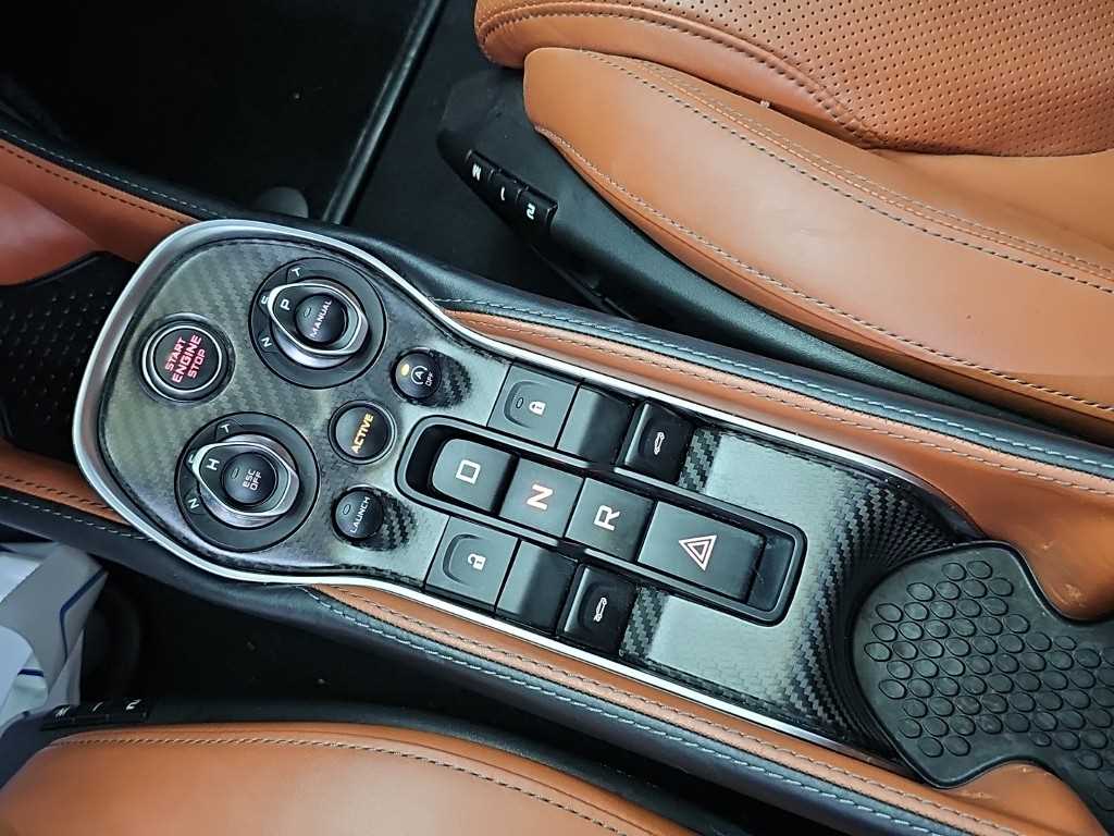 Mclaren 570GT — photo 08