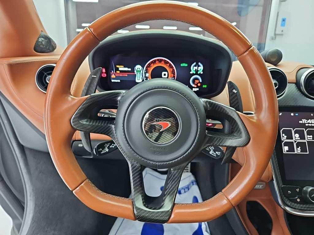 Mclaren 570GT — photo 09