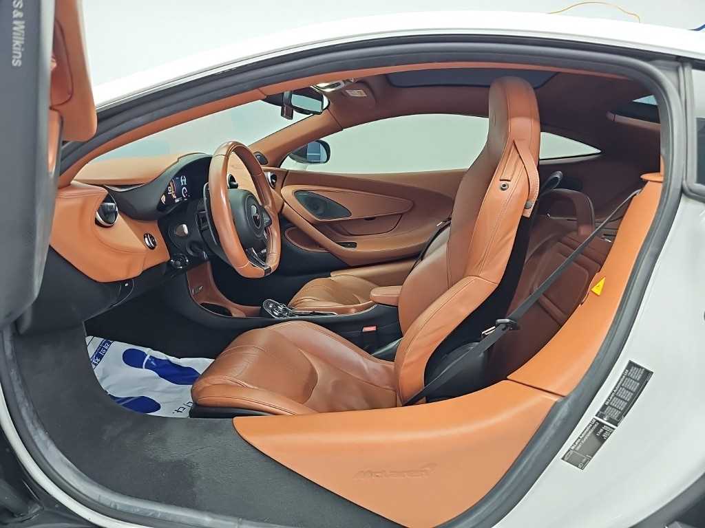 Mclaren 570GT — photo 11