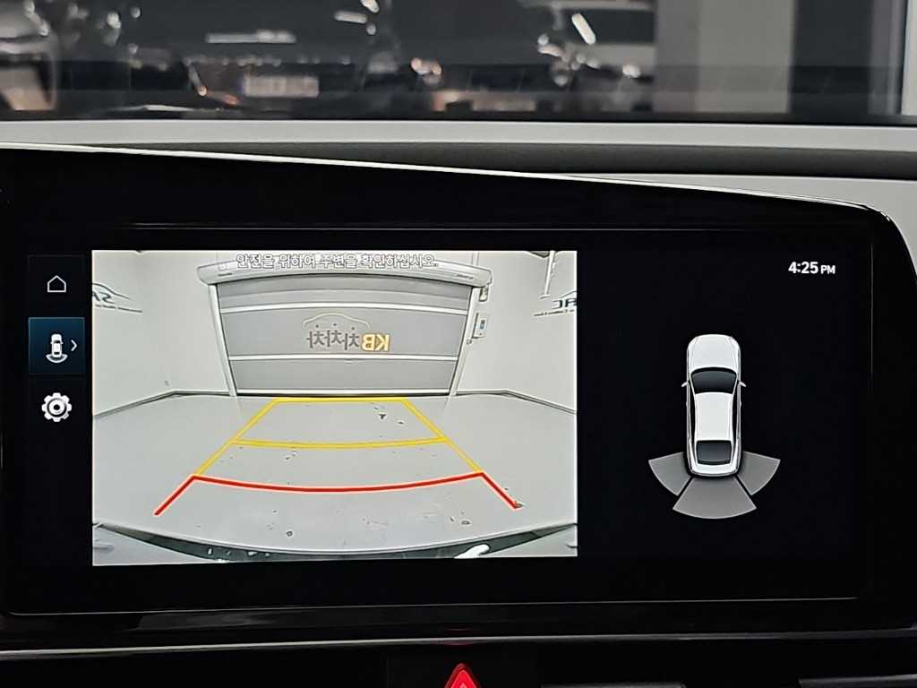 Hyundai Avante — photo 14