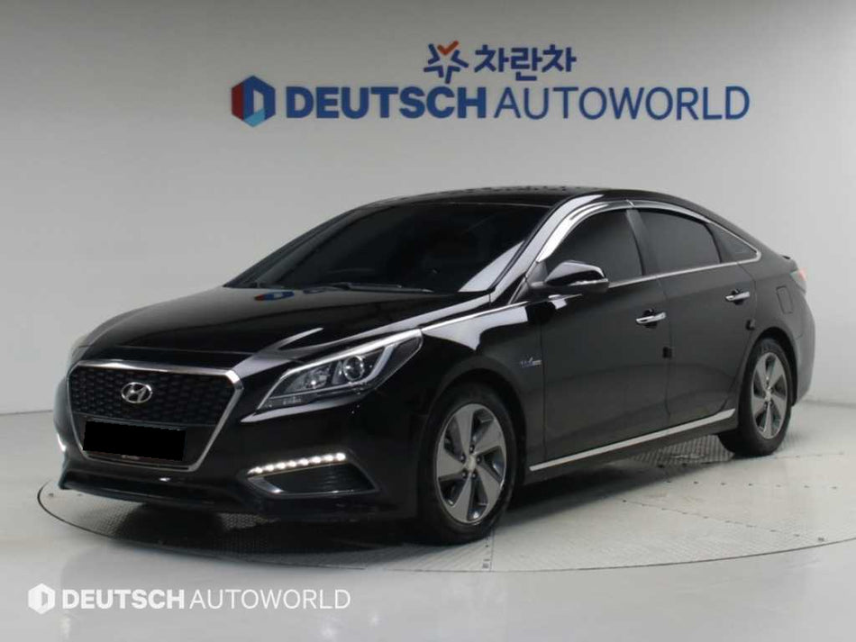 Hyundai Sonata — photo 01