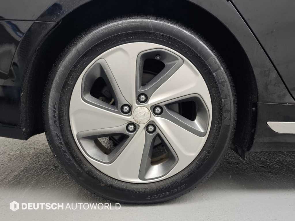 Hyundai Sonata — photo 05