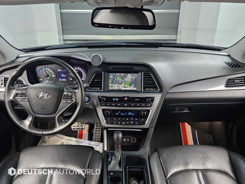 Hyundai Sonata — photo 07