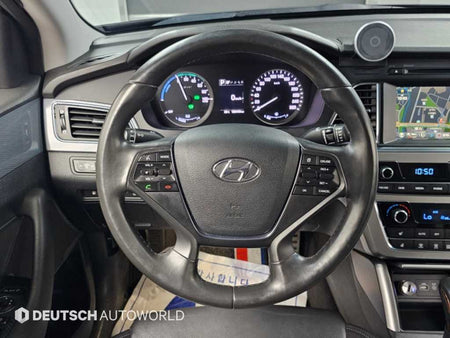 Hyundai Sonata — photo 13
