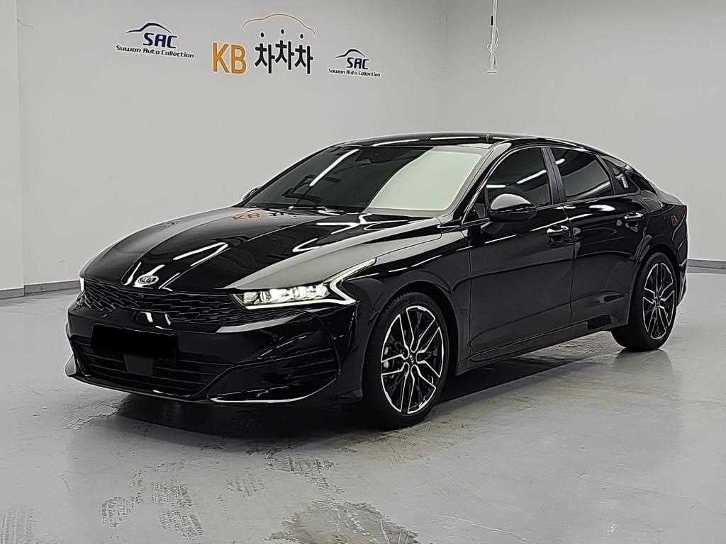 Kia K5 — photo 01