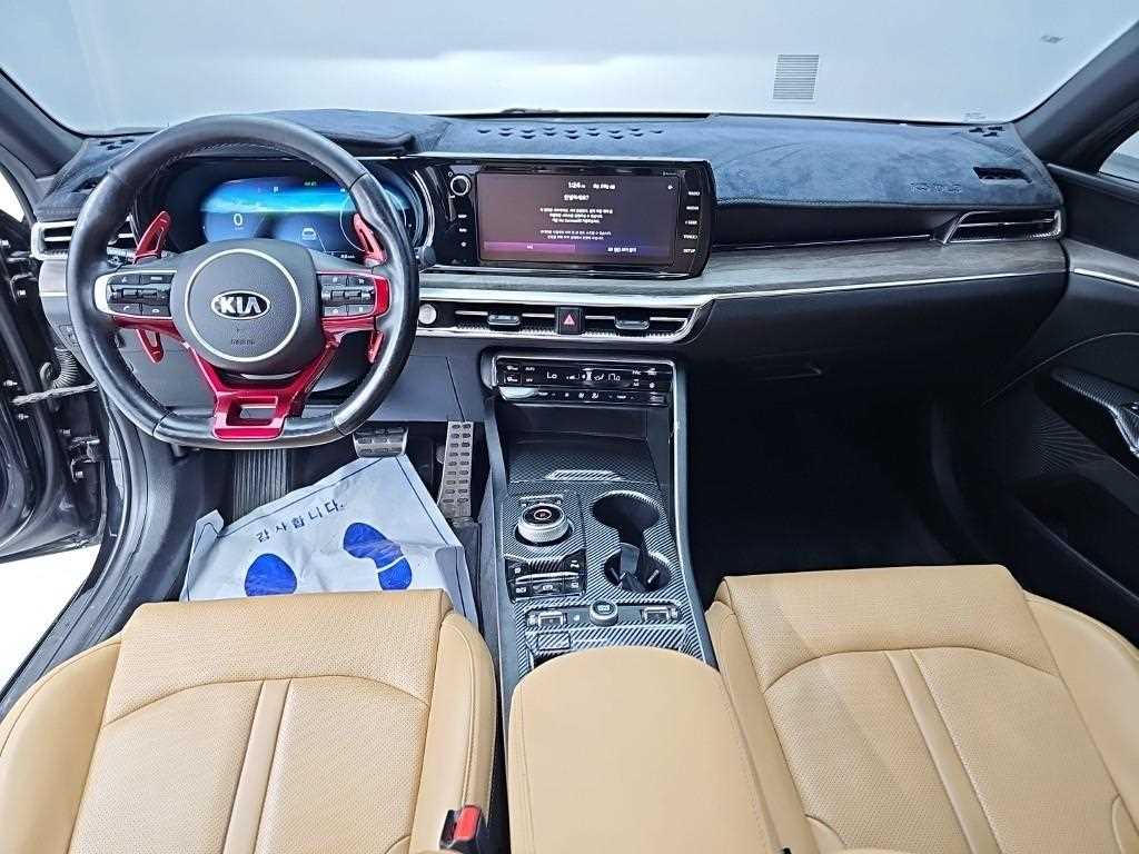 Kia K5 — photo 07