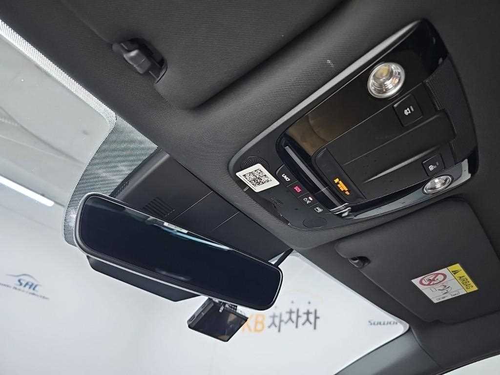 Kia K5 — photo 16