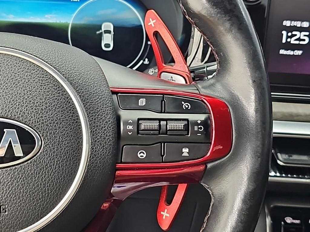 Kia K5 — photo 17
