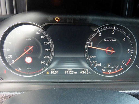 BMW 3-Series — photo 09