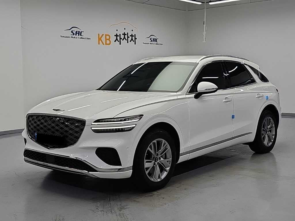 Genesis GV70 — photo 01