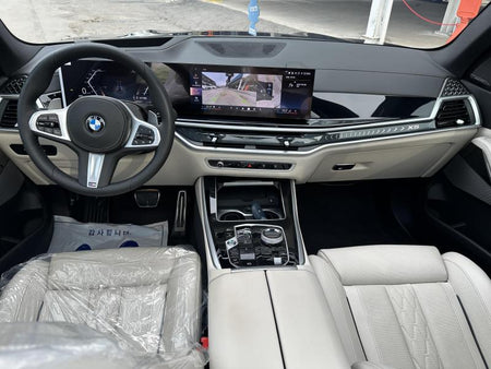 BMW X5 — photo 10