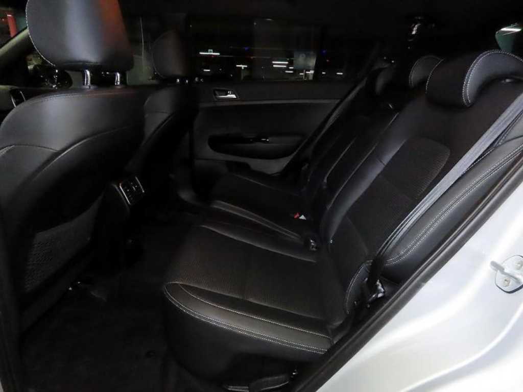Kia Sportage — photo 07