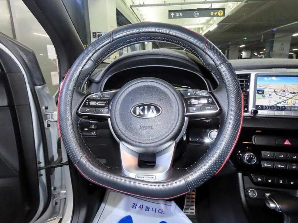 Kia Sportage — photo 08