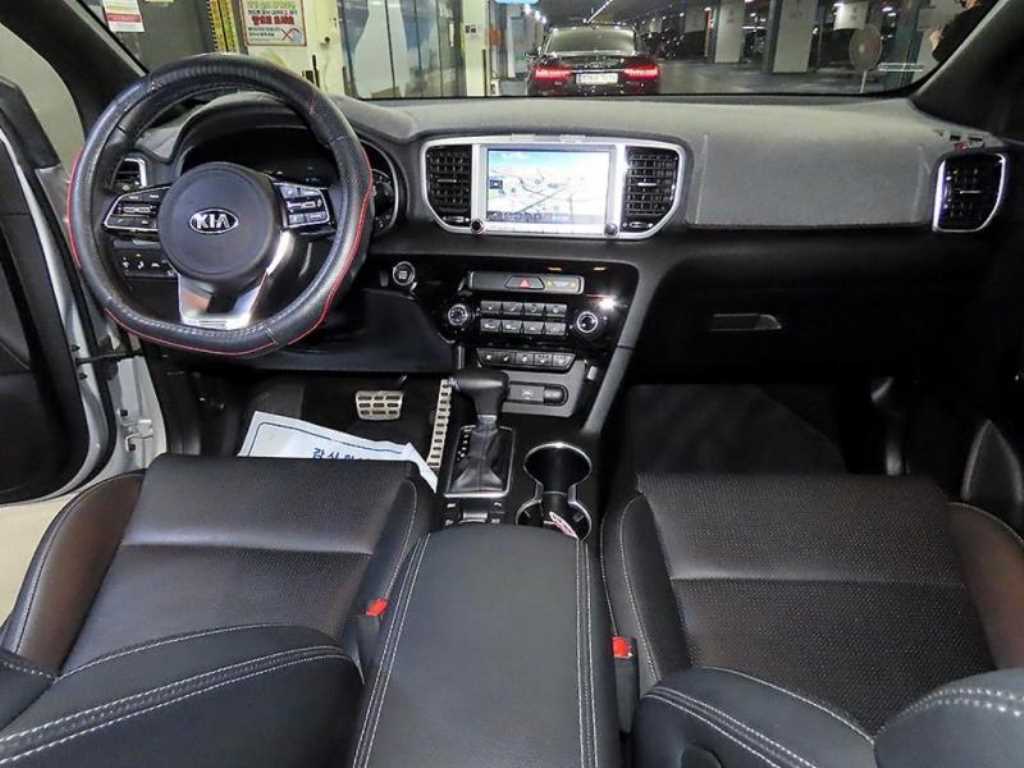 Kia Sportage — photo 10