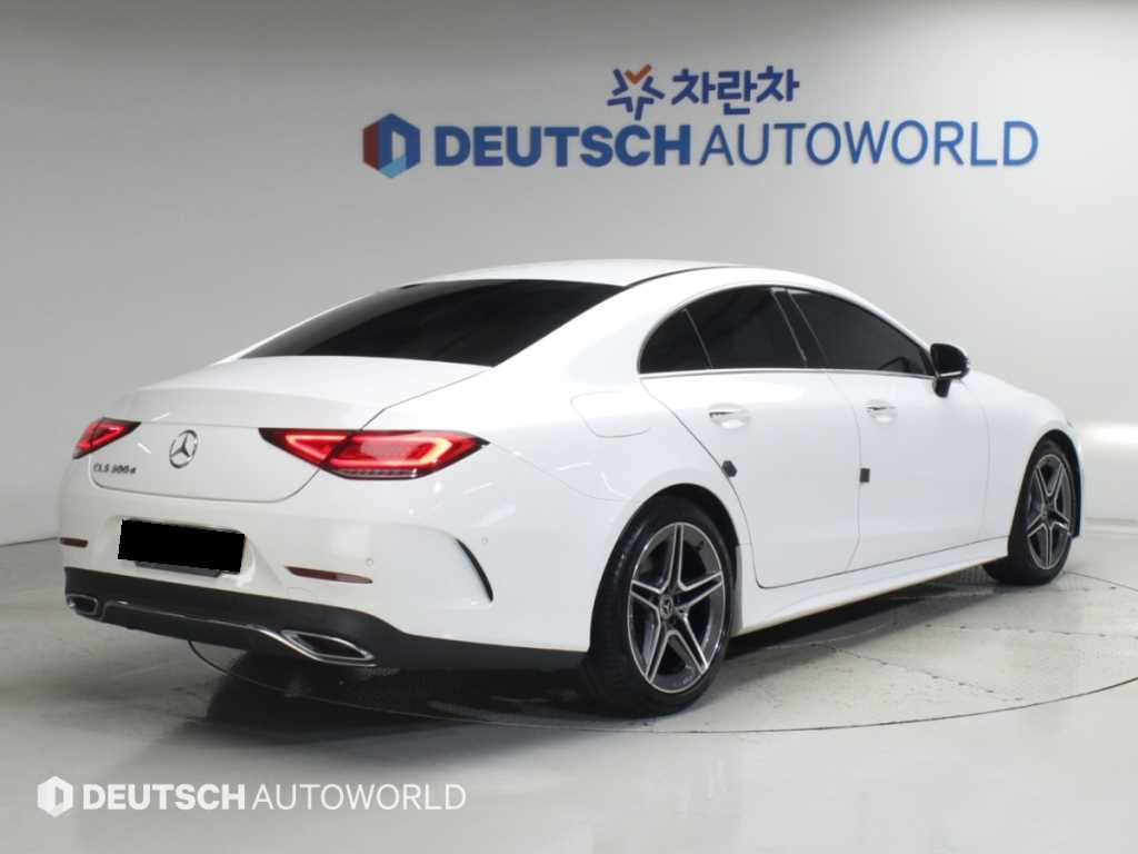 Mercedes-Benz CLS-Class — photo 02