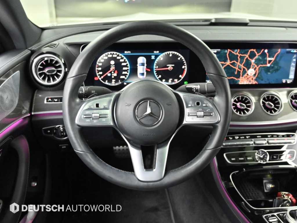 Mercedes-Benz CLS-Class — photo 13