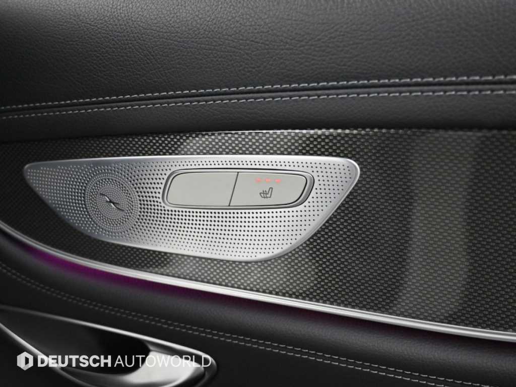 Mercedes-Benz CLS-Class — photo 16