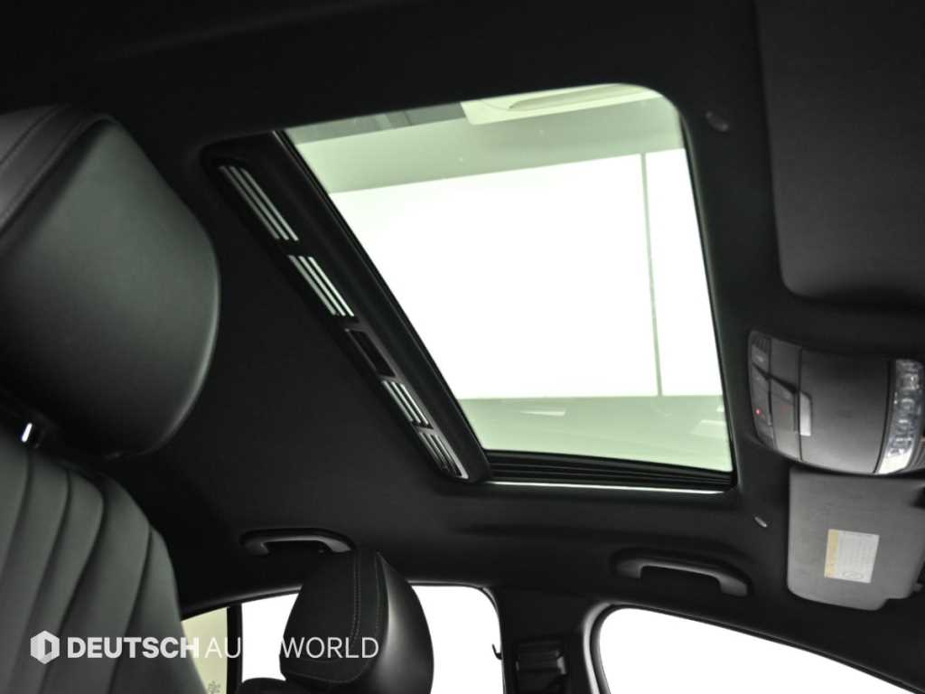 Mercedes-Benz CLS-Class — photo 19