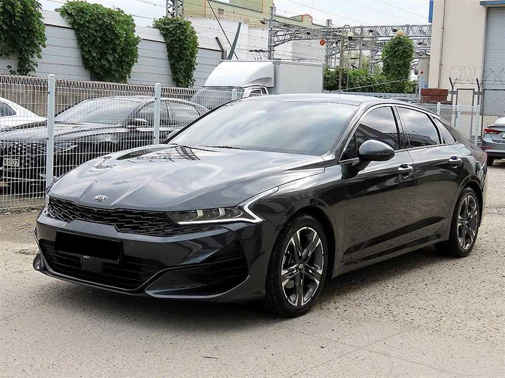 Kia K5 — photo 02