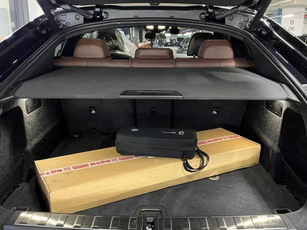BMW X6 — photo 06