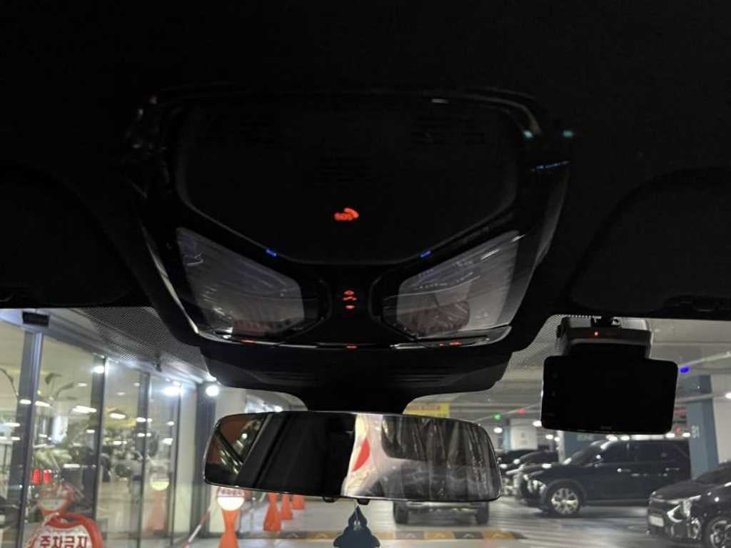 BMW X6 — photo 09