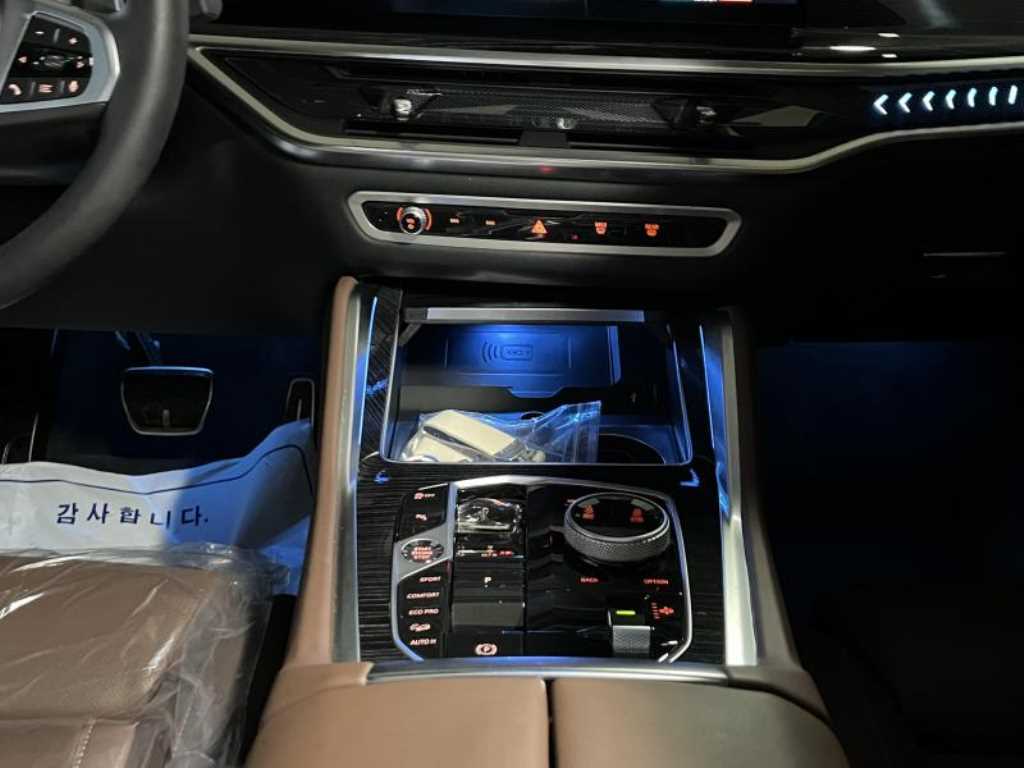 BMW X6 — photo 11