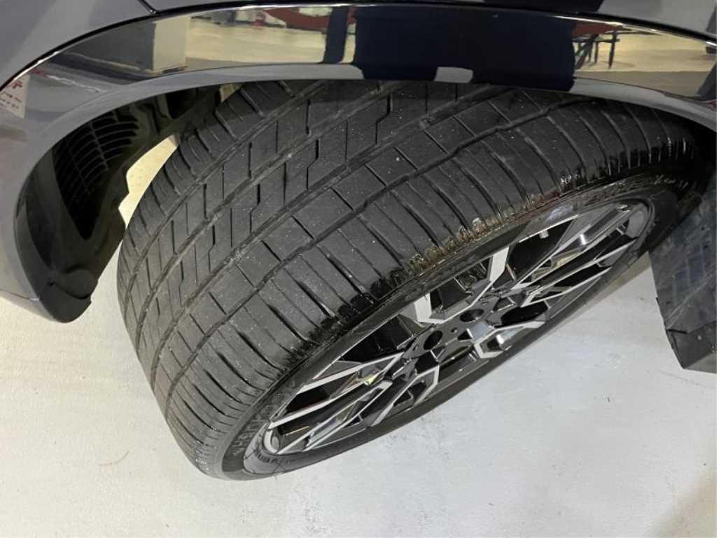 BMW X6 — photo 20