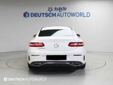 Mercedes-Benz E-Class — photo 04