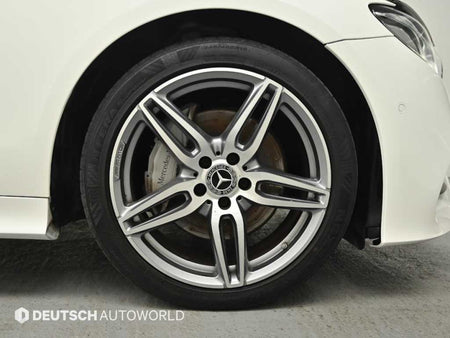 Mercedes-Benz E-Class — photo 05