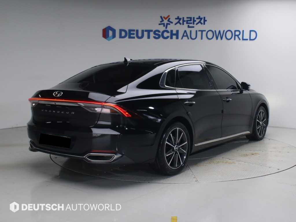 Hyundai Grandeur — photo 02