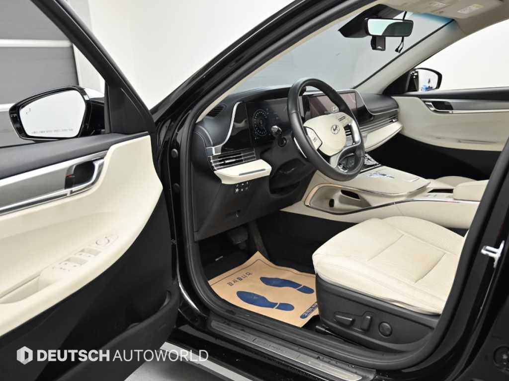 Hyundai Grandeur — photo 11