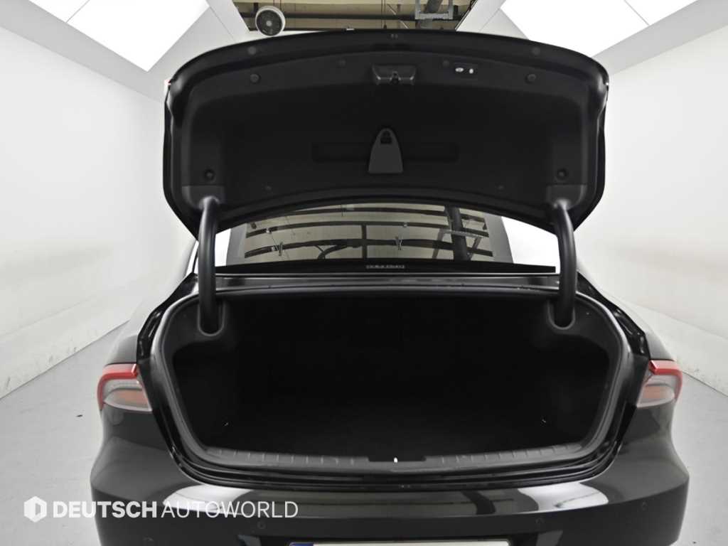 Hyundai Grandeur — photo 19
