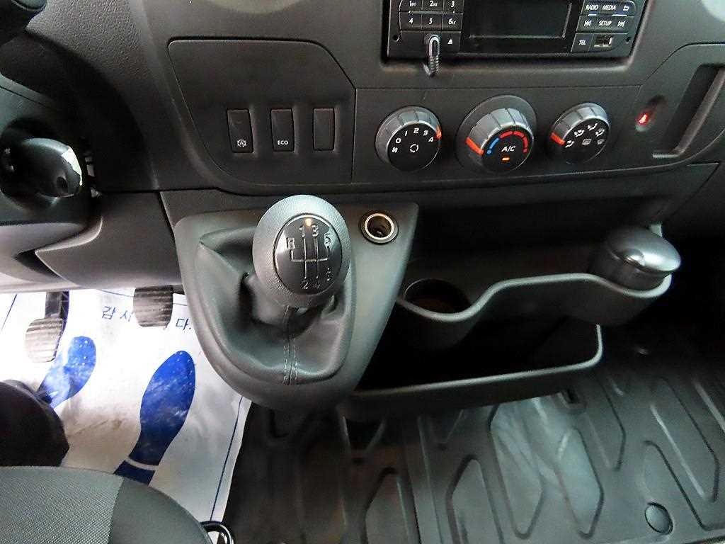 RENAULT Master — photo 10
