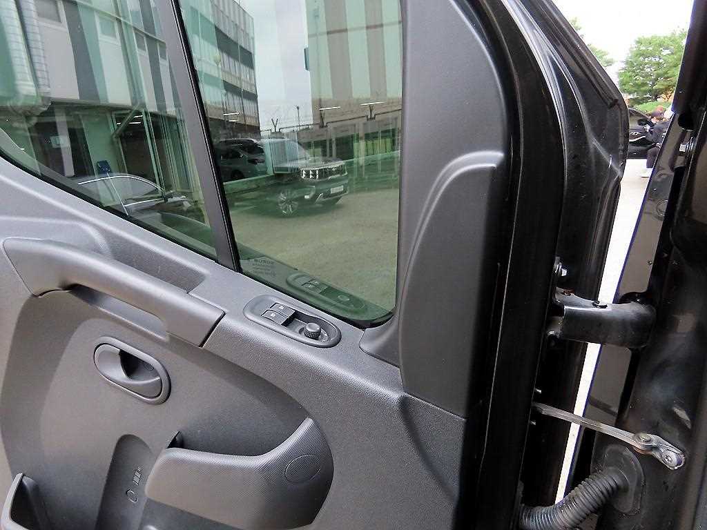 RENAULT Master — photo 11
