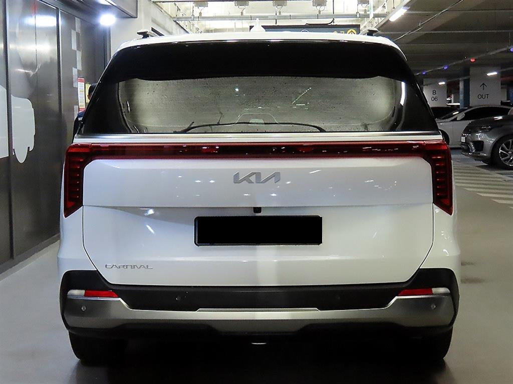 Kia Carnival — photo 05