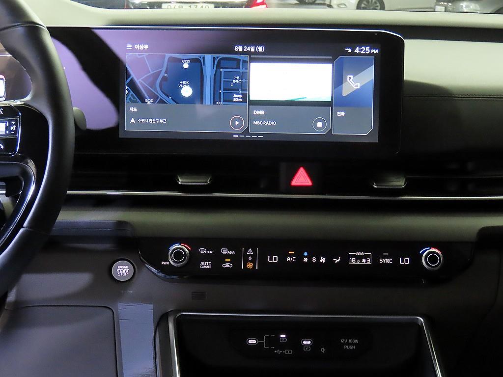 Kia Carnival — photo 12