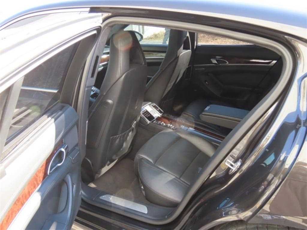 Porsche Panamera — photo 14