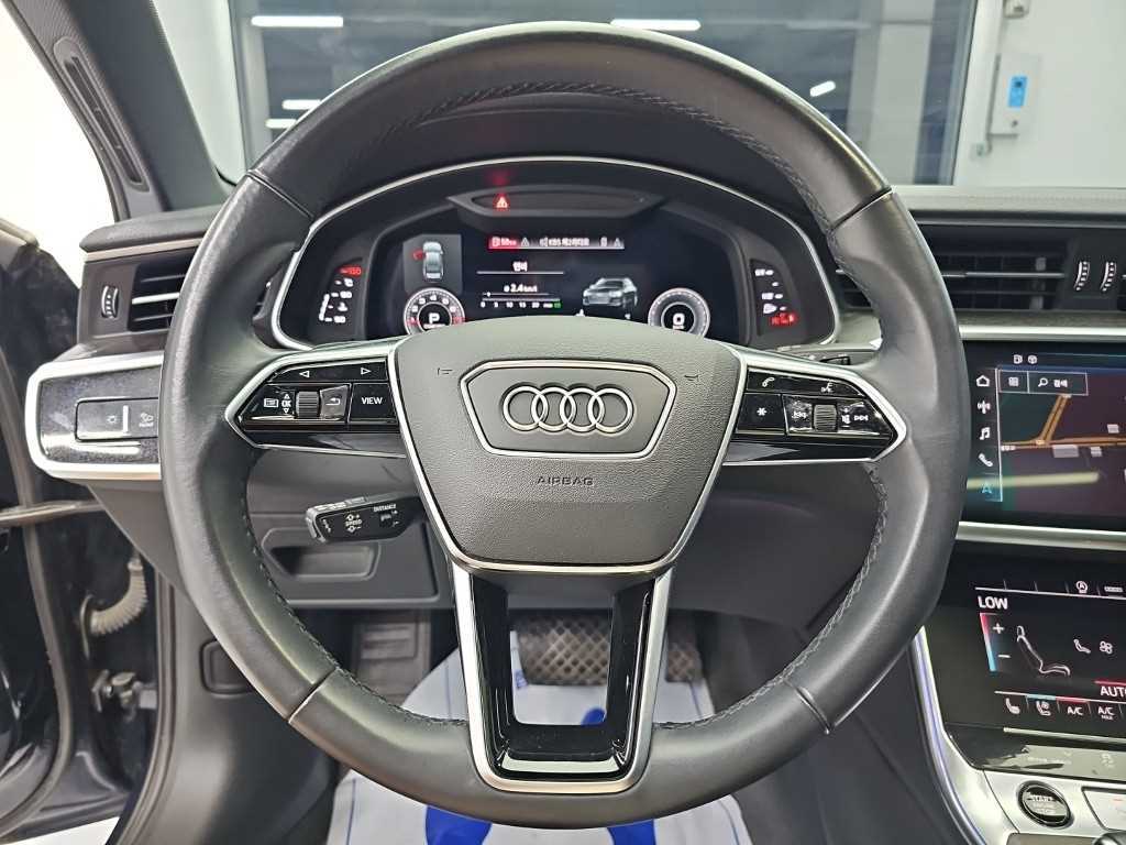 Audi A6 — photo 09