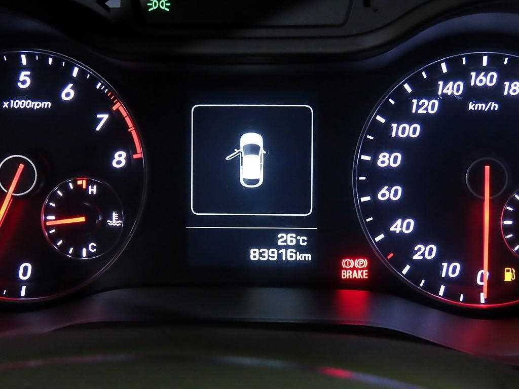 Hyundai Veloster — photo 09