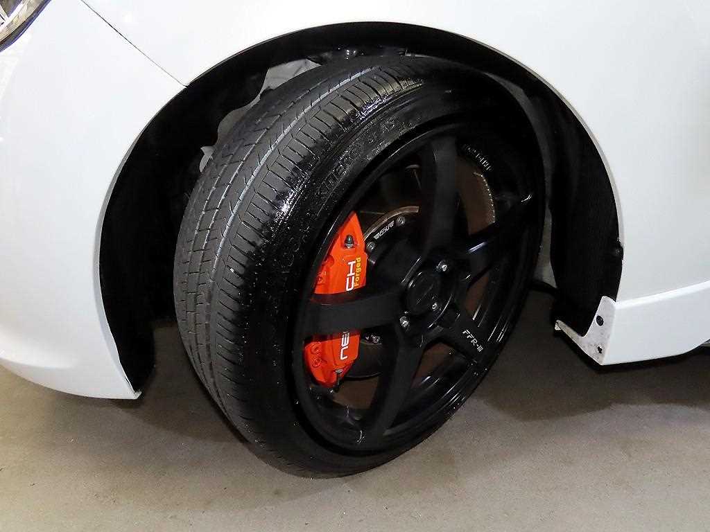 Hyundai Veloster — photo 20